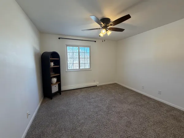 $73,000 | 714 Kiwanis Drive, Freeport, IL 61032