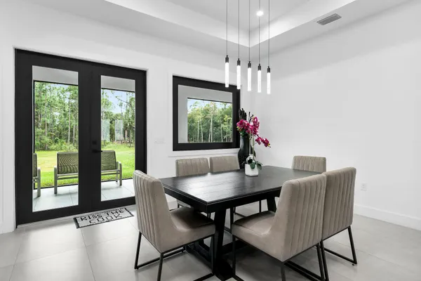 $632,900 | 3348 27th Avenue Northeast, Naples, FL 34120