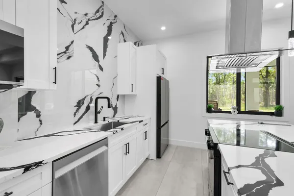 $632,900 | 3348 27th Avenue Northeast, Naples, FL 34120