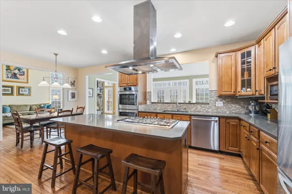 $1,499,990 | 10582 Canterberry Road, Fairfax Station, VA 22039
