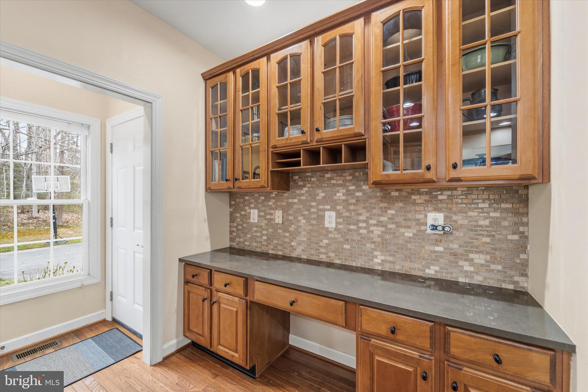 10582 Canterberry Road Fairfax Station, VA 22039 - Photo 17 of 81 Desk right at egress to garage