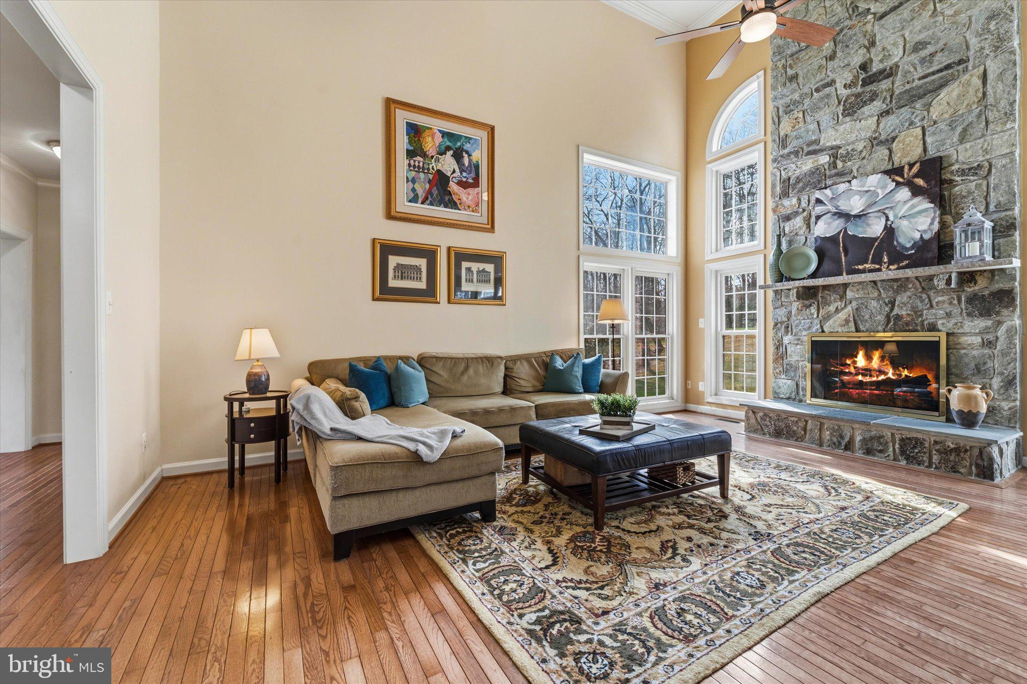 10582 Canterberry Road Fairfax Station, VA 22039 - Photo 22 of 81 Two story great room
