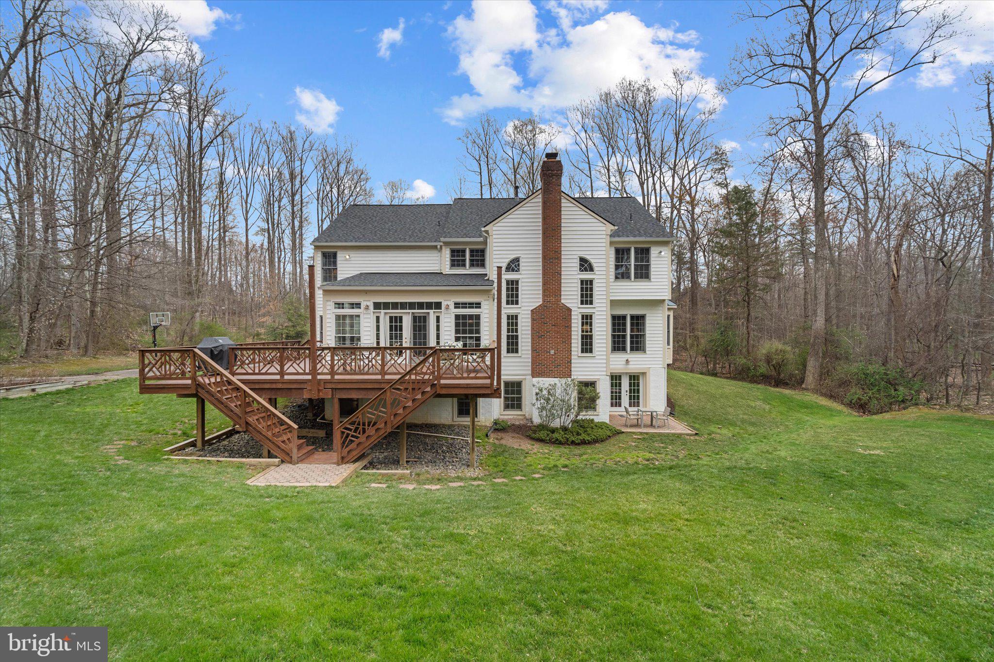 10582 Canterberry Road Fairfax Station, VA 22039 - Photo 67 of 81 View of back of home
