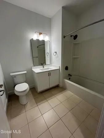 $2,517 | 60 Weibel Avenue, Unit 2SS103, Saratoga Springs, NY 12866