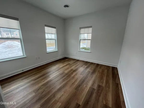 $2,517 | 60 Weibel Avenue, Unit 2SS103, Saratoga Springs, NY 12866