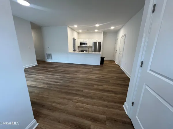 $2,517 | 60 Weibel Avenue, Unit 2SS103, Saratoga Springs, NY 12866