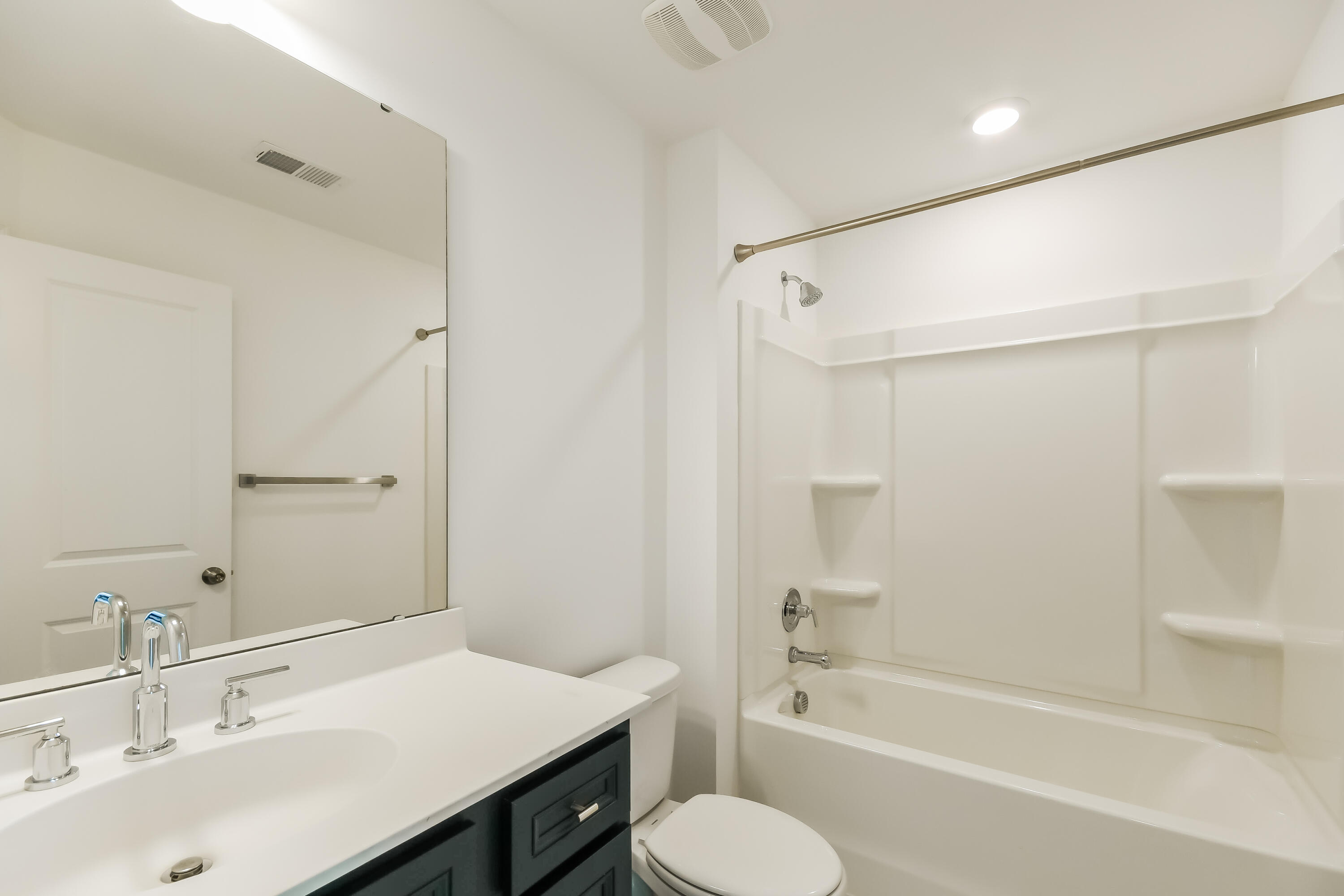 134 Alpine Road Summerville, SC 29485 - Photo 13 of 17 15-photo-Bathroom-40acb7d8-3f7e-484f-a8e