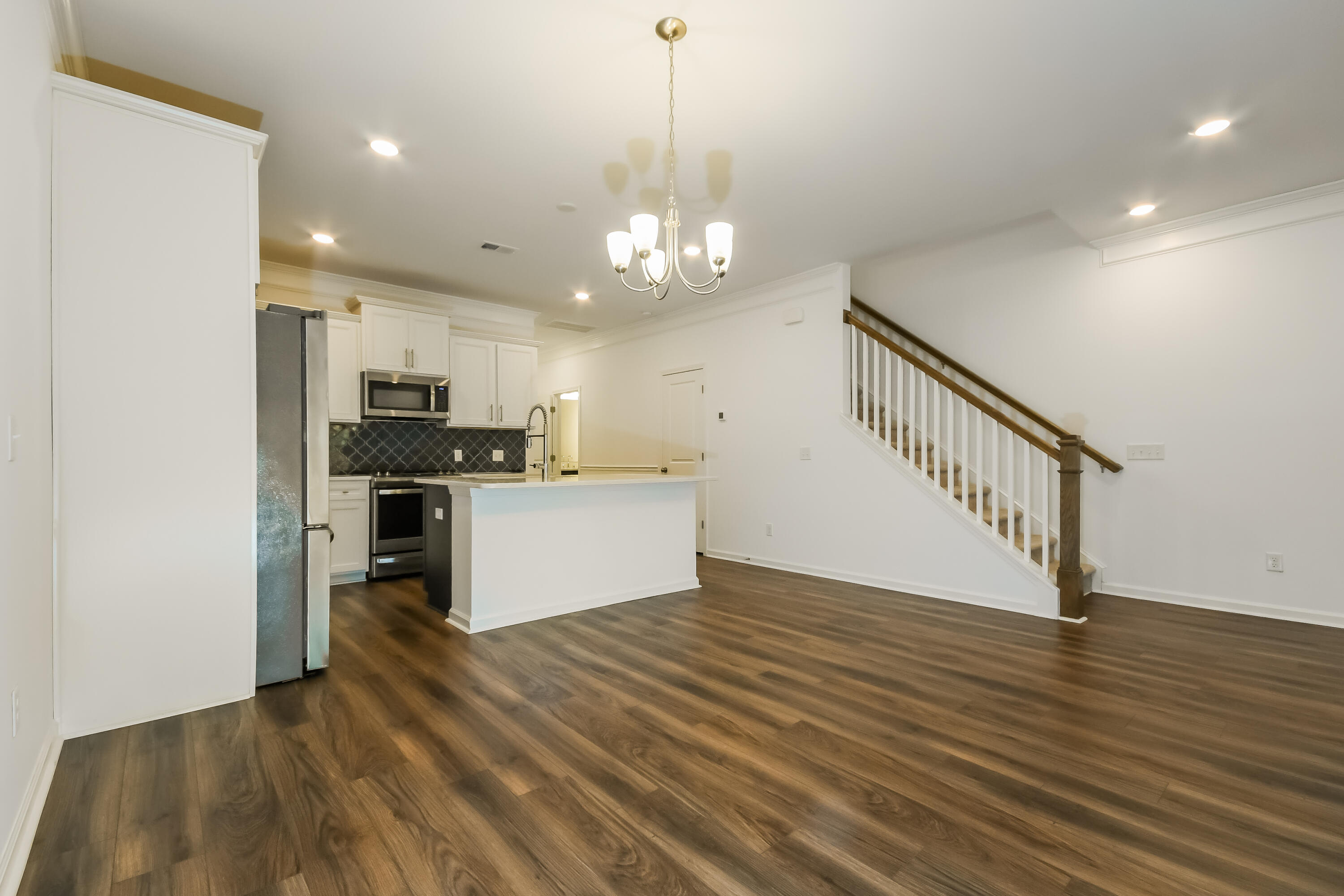 134 Alpine Road Summerville, SC 29485 - Photo 4 of 17 6-photo-Dining-Room-74b10bdd-342c-484d-a