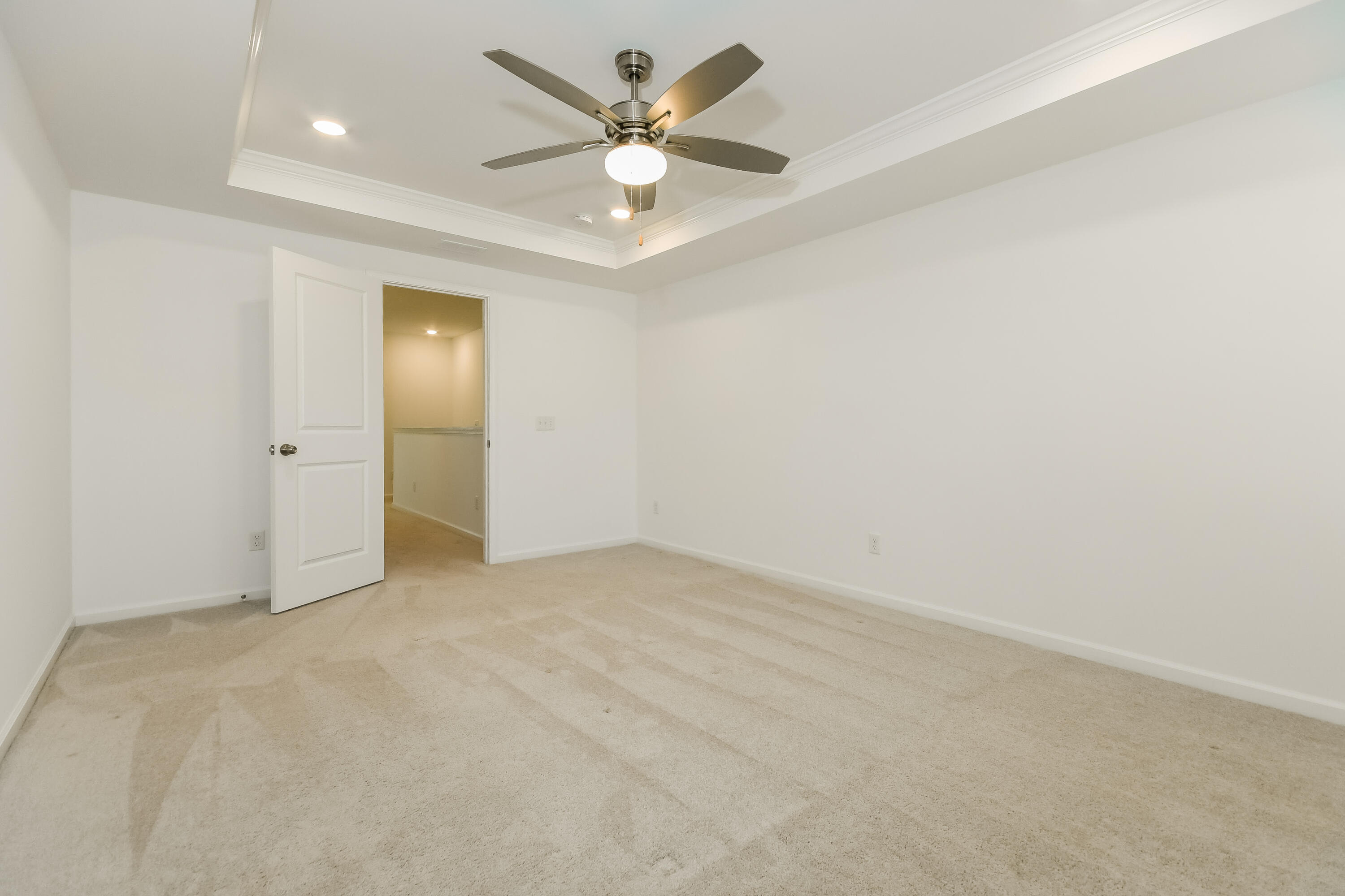 134 Alpine Road Summerville, SC 29485 - Photo 7 of 17 9-photo-Main-Bedroom-54328160-4045-42af-