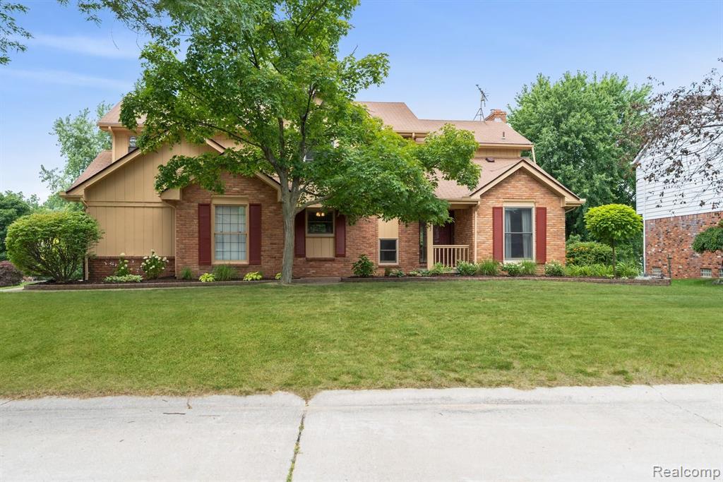 887 Ten Point Drive Rochester, MI 48309 - Photo 1 of 39