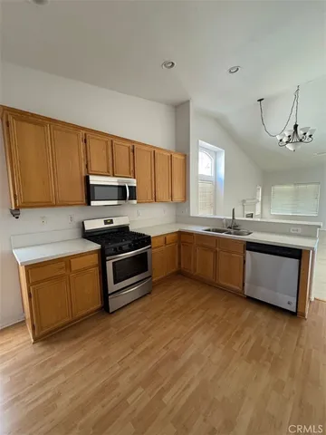 $2,700 | 492 Autumn Way, Banning, CA 92220