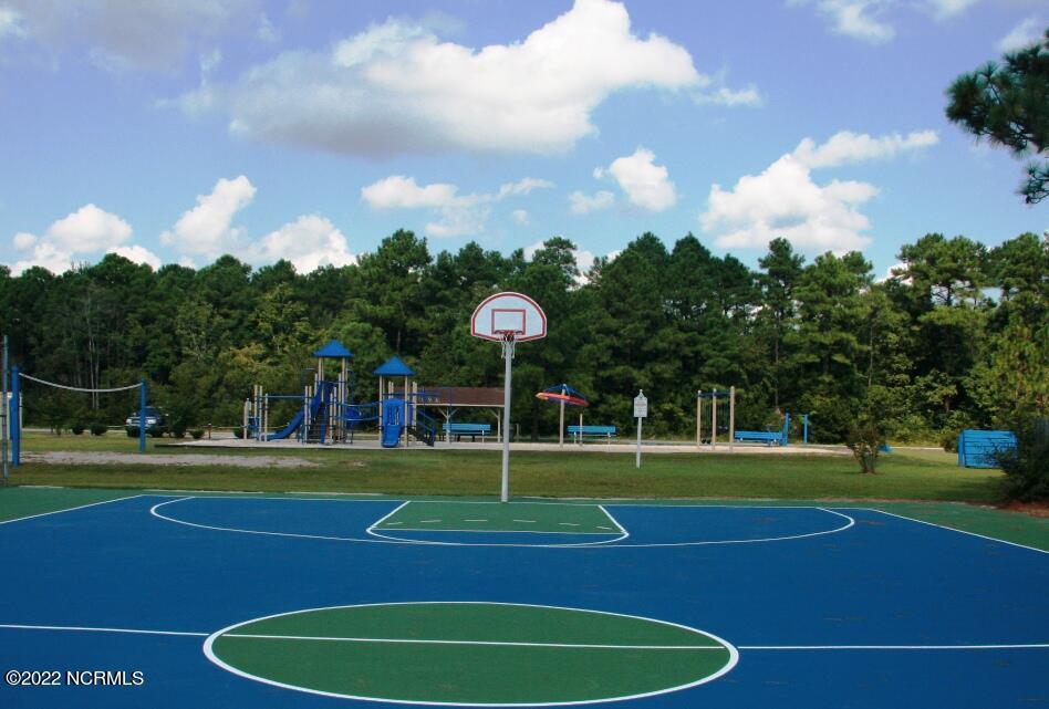 1032 Nicklaus Road Southport, NC 28461 - Photo 10 of 23 BSL (2)