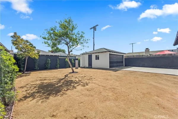 $839,900 | 1616 West 108th Street, Los Angeles, CA 90047