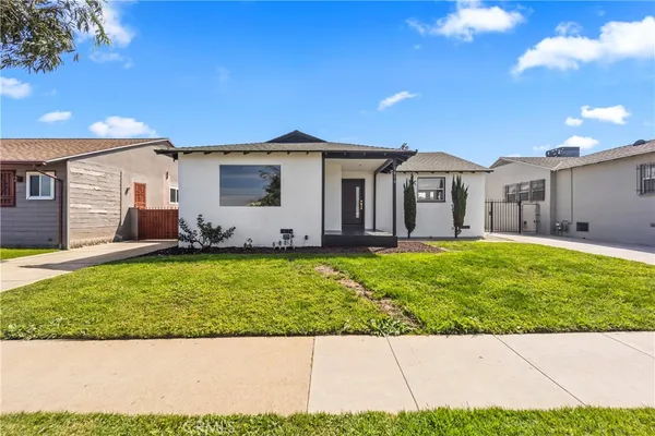 $839,900 | 1616 West 108th Street, Los Angeles, CA 90047