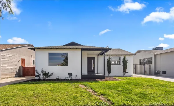 $839,900 | 1616 West 108th Street, Los Angeles, CA 90047