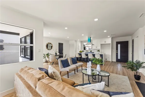 $839,900 | 1616 West 108th Street, Los Angeles, CA 90047