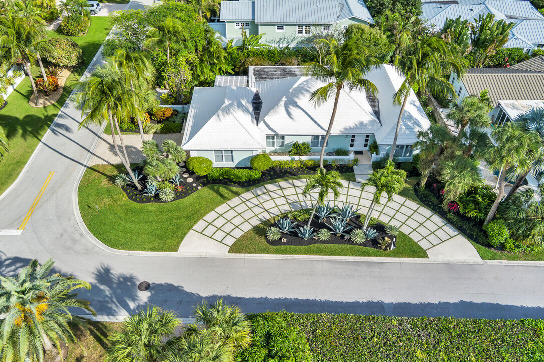 234 Shelter Lane Jupiter Inlet Colony, FL 33469 - Photo 2 of 40 D20E62CE-67F0-4000-9E70-DFD8560F8BEA_1_1