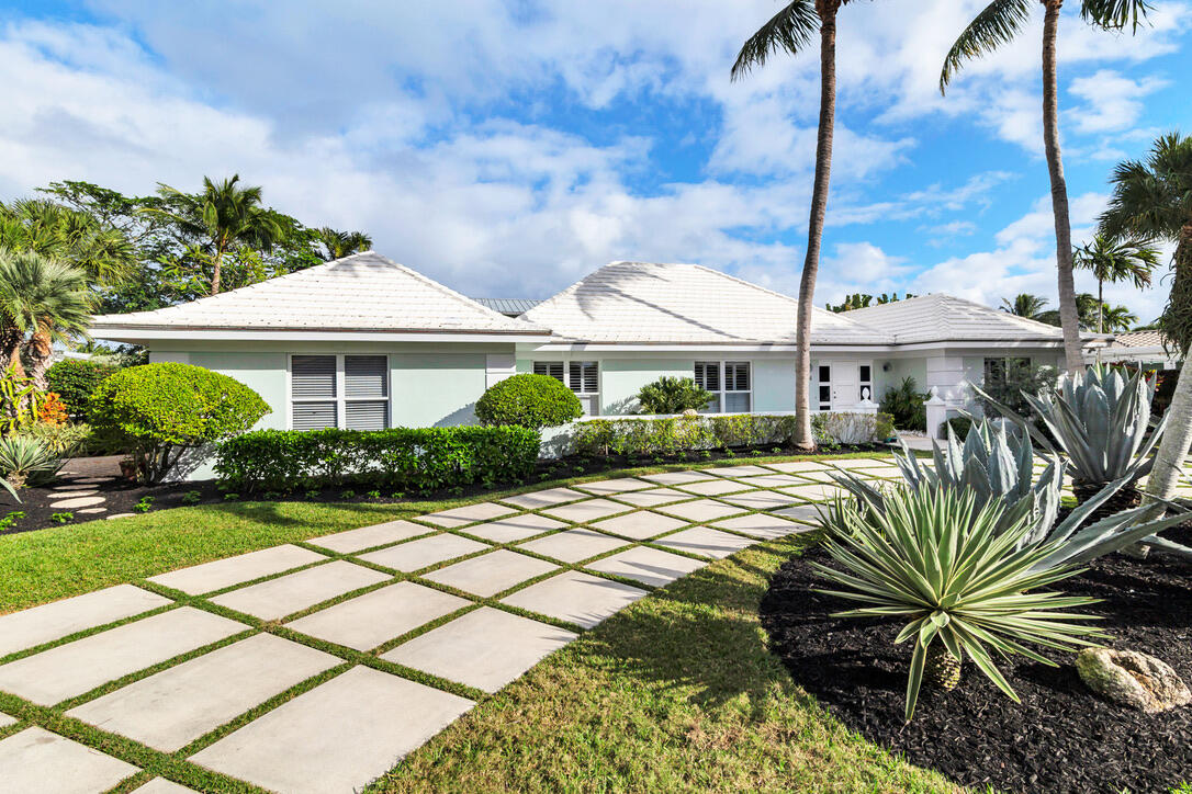 234 Shelter Lane Jupiter Inlet Colony, FL 33469 - Photo 3 of 40 Front