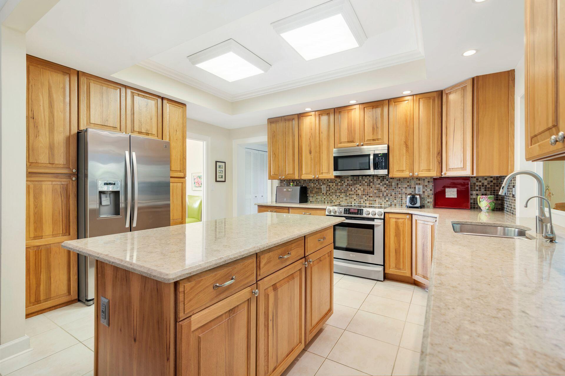 234 Shelter Lane Jupiter Inlet Colony, FL 33469 - Photo 10 of 40 13