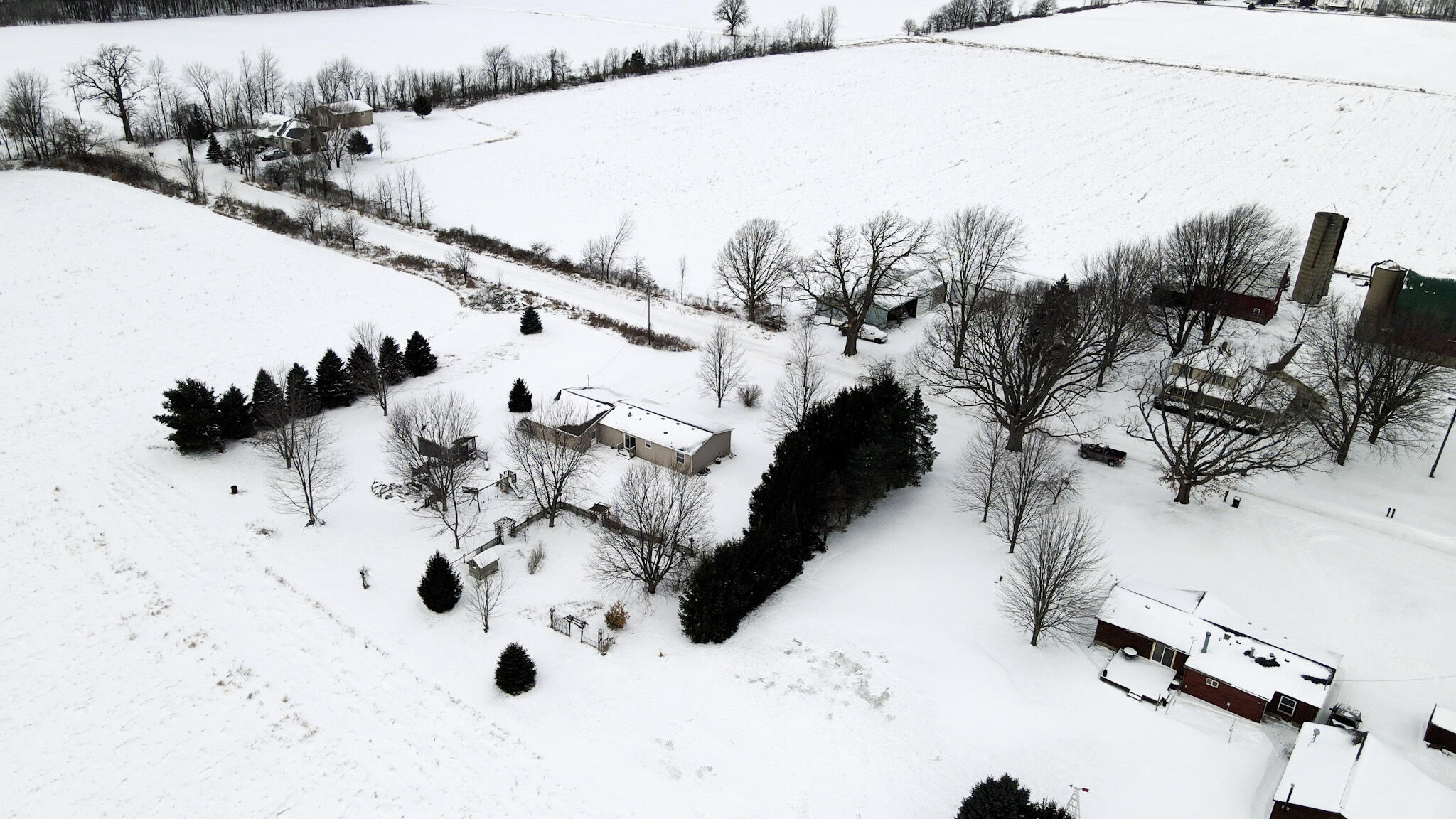 2598 Wildcat Road St. Johns, MI 48879 - Photo 37 of 39 9-DJI_0246