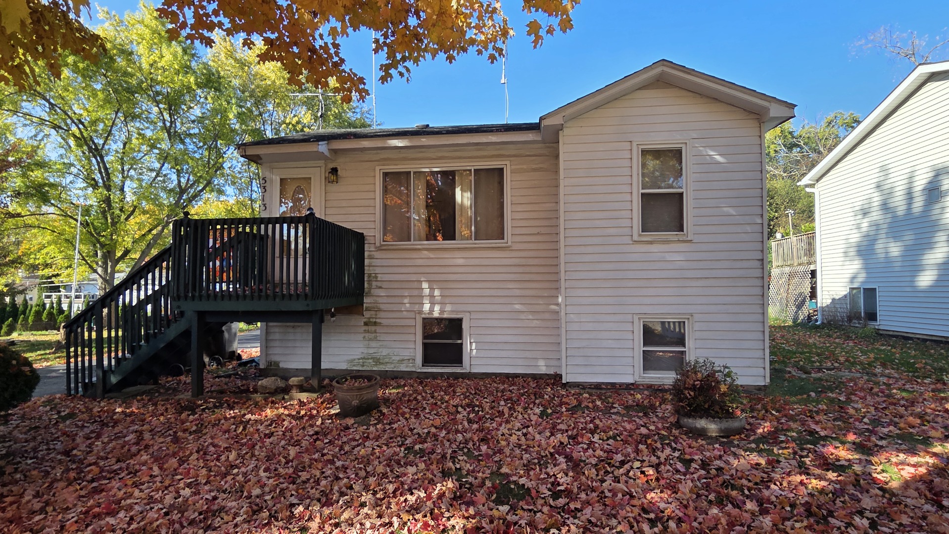 5313 Burwood Road Oakwood Hills, IL 60013 - Photo 9 of 28 a view of a house with a yard