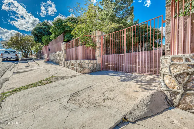 $385,000 | 1805 Arizona Avenue, El Paso, TX 79902