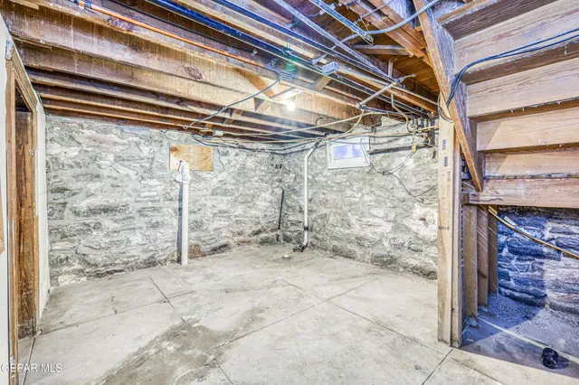 $385,000 | 1805 Arizona Avenue, El Paso, TX 79902