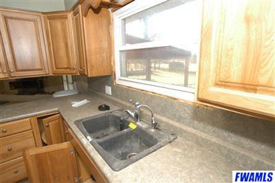 36 West 900 North Decatur, IN 46733 - Photo 6 of 15