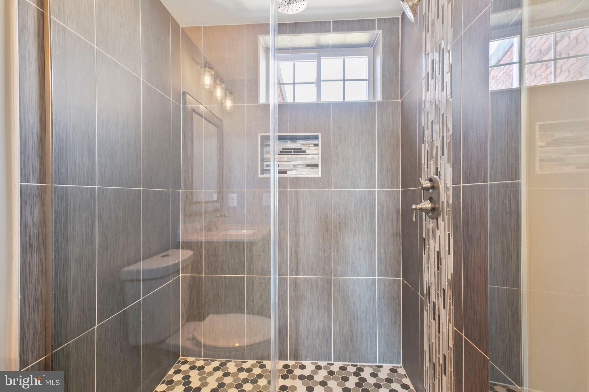 910 Ponca Street Baltimore, MD 21224 - Photo 11 of 33