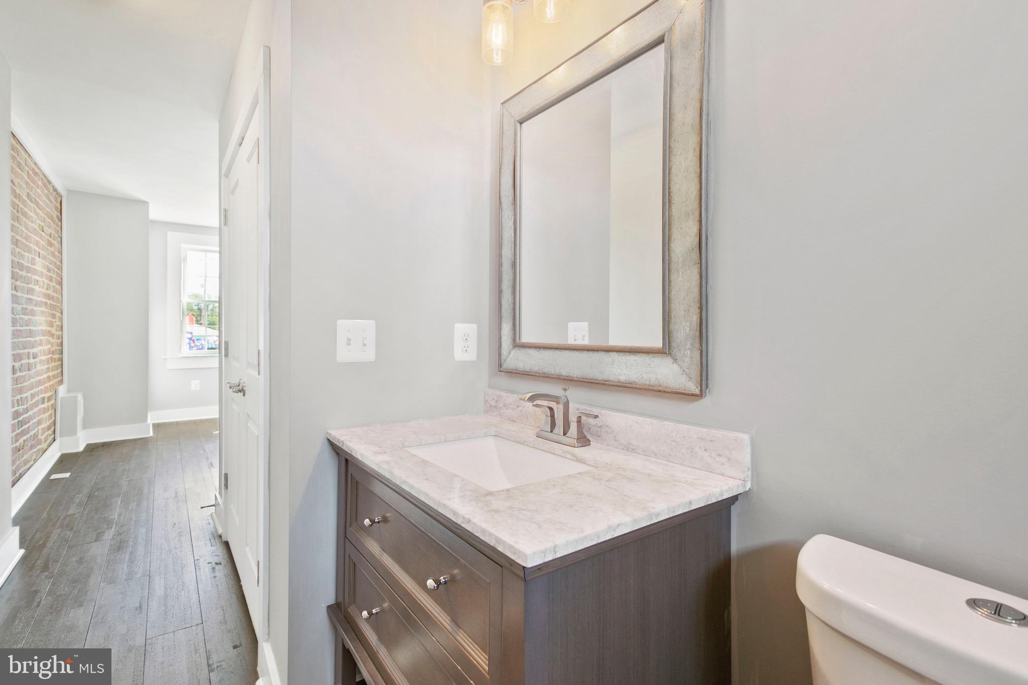 910 Ponca Street Baltimore, MD 21224 - Photo 8 of 33