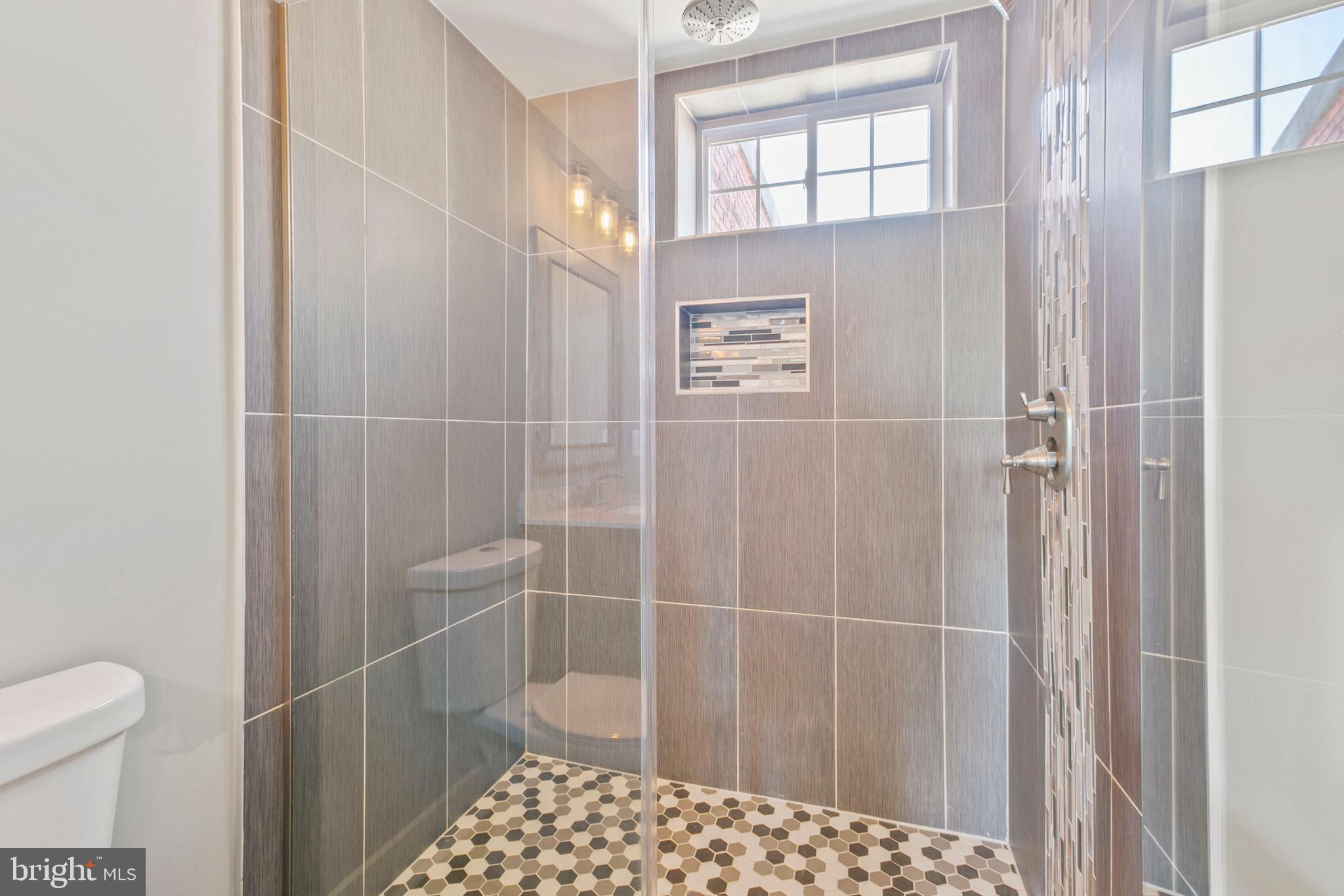 910 Ponca Street Baltimore, MD 21224 - Photo 9 of 33