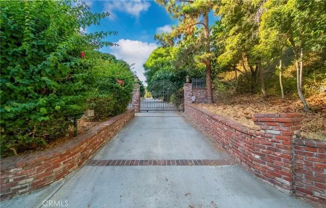 $988,000 | 330 North Madison Avenue, Monrovia, CA 91016