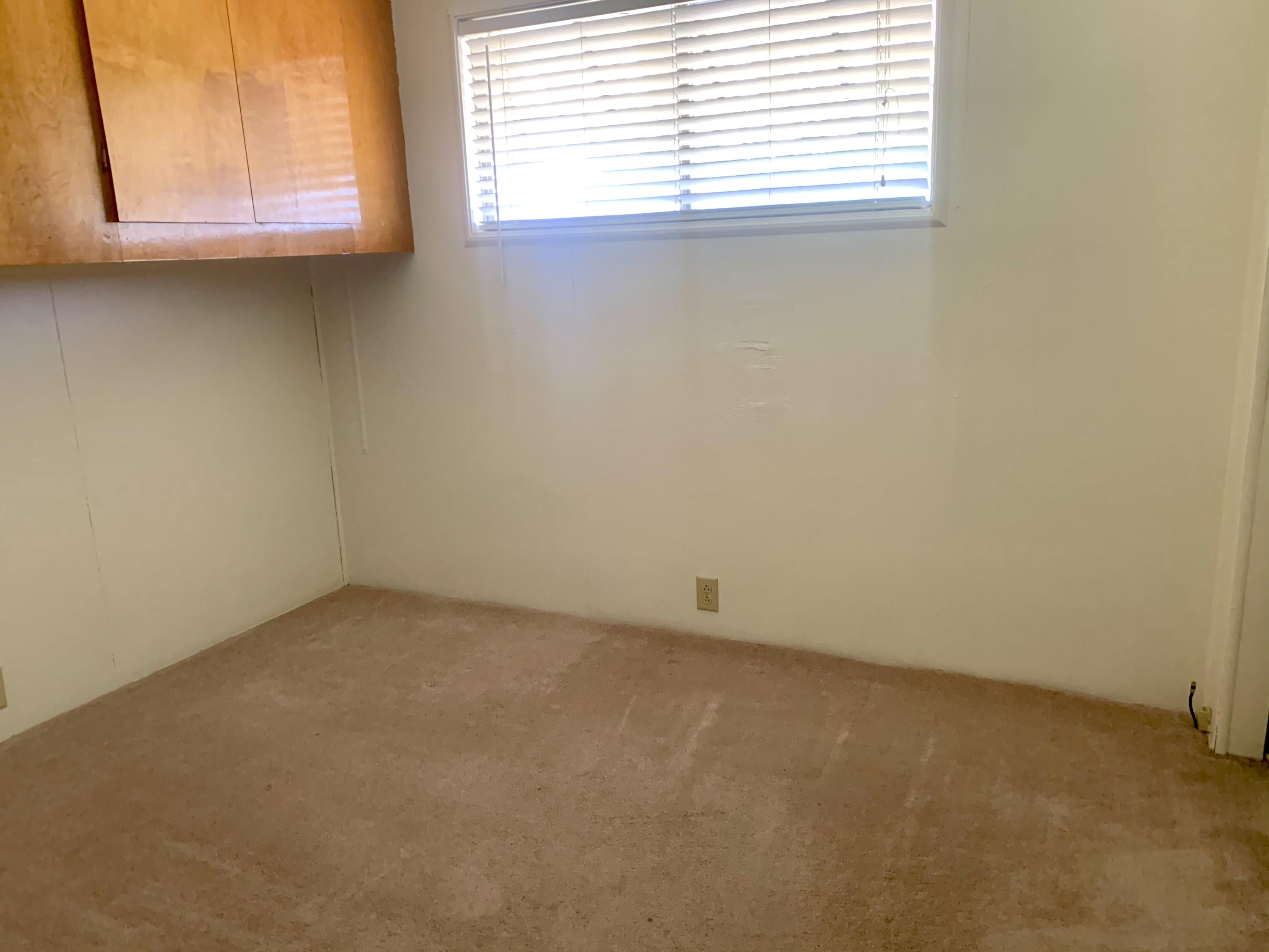 643 West 3rd Street Merrill, OR 97633 - Photo 14 of 25 Guest bedroom 2