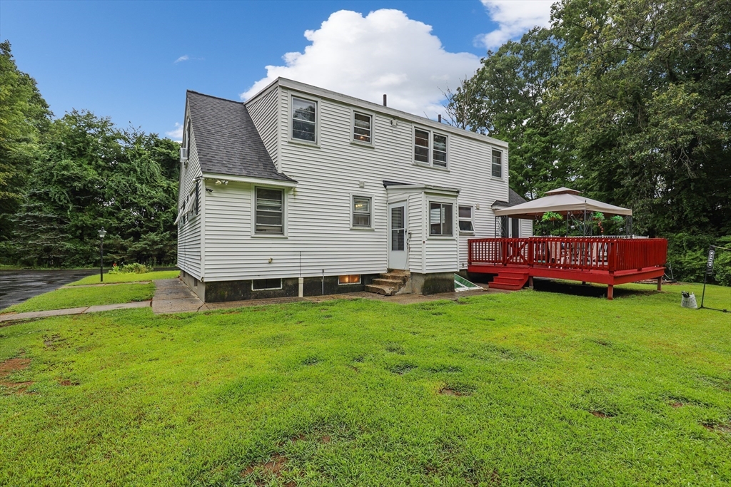 24 Aurora Street Worcester, MA 01607 - Photo 29 of 40 Gallery Image 29