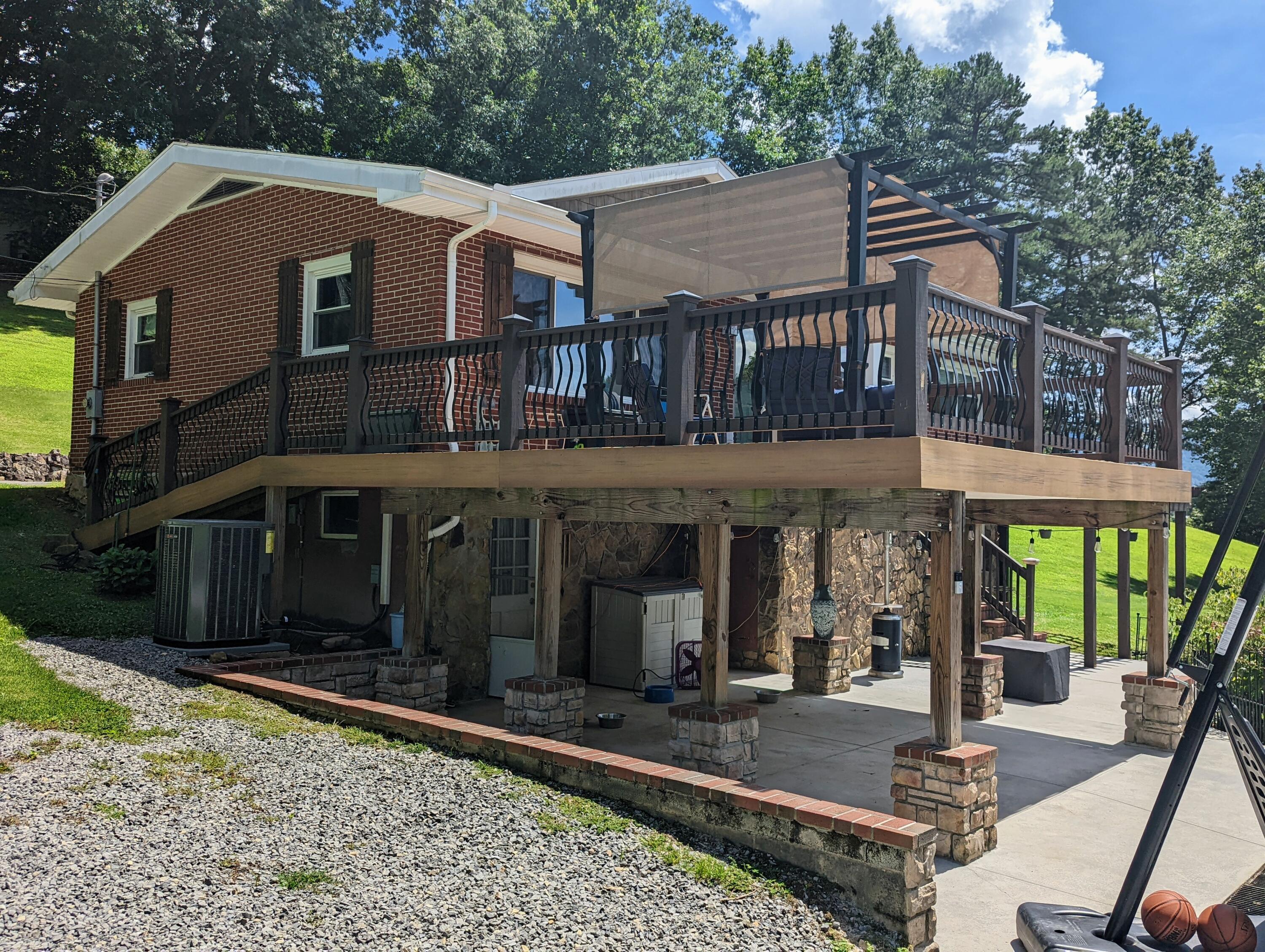5128 Skeens Ridge Road Big Stone Gap, VA 24219 - Photo 3 of 53 PXL_20220804_183707205