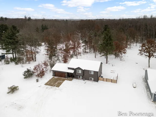 $339,900 | 11809 Crimson Creek Drive, Gowen, MI 49326