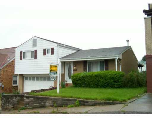 71 Palace Avenue McKees Rocks, PA 15136 - Photo 1 of 1 Exterior Front.
