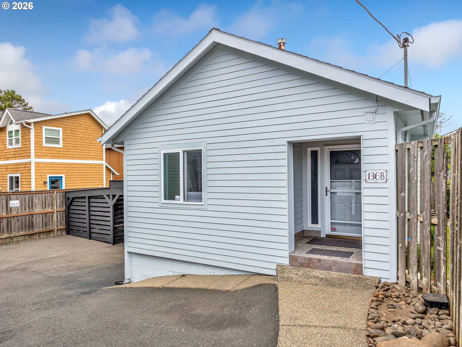 136B 3rd Avenue Seaside, OR 97138 - Photo 2 of 38 Exterior