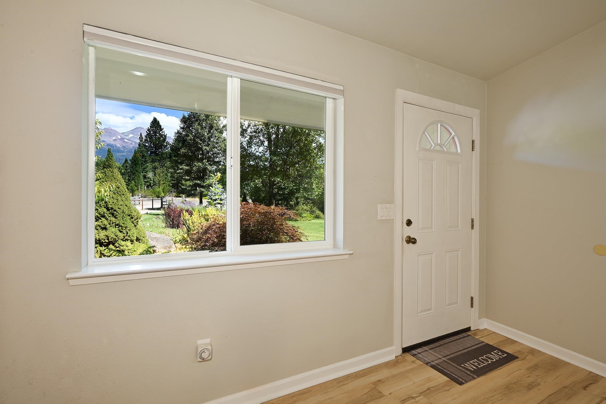 1647 Davis Place Road Mount Shasta, CA 96067 - Photo 8 of 41 Gallery Image 8