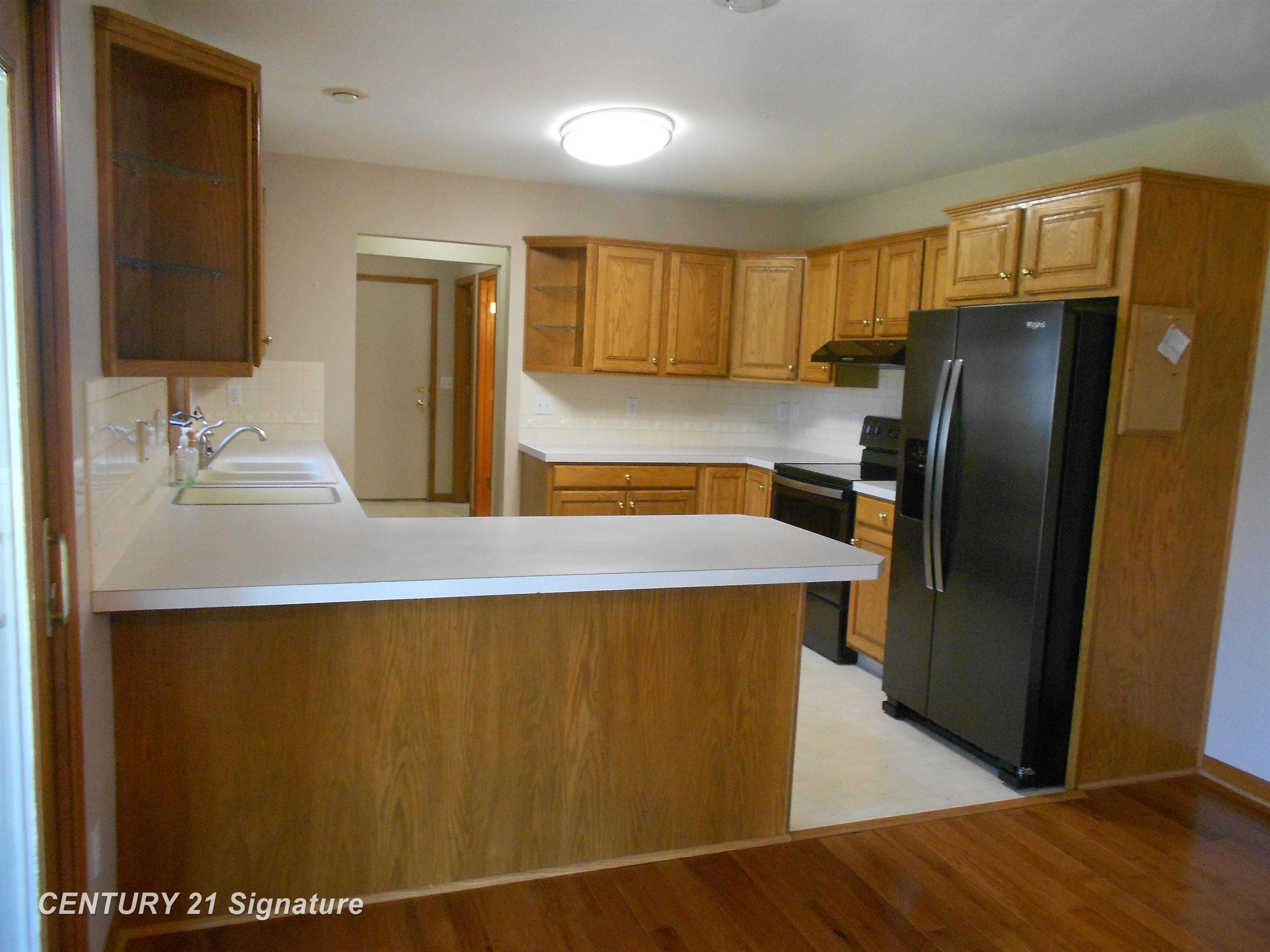 4325 Lone Road Freeland, MI 48623 - Photo 7 of 36