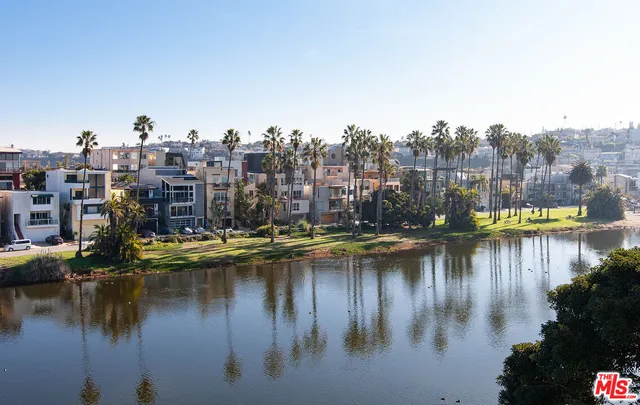 $5,000 | 6400 Pacific Avenue, Unit 312, Playa del Rey, CA 90293