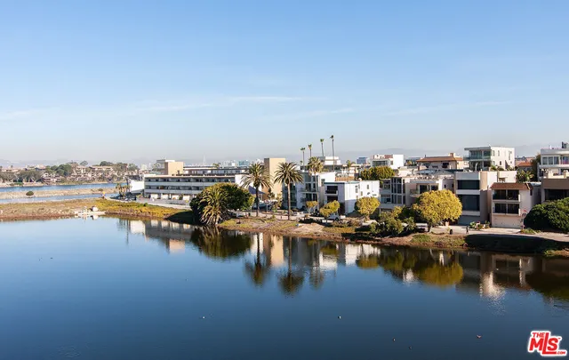 $5,000 | 6400 Pacific Avenue, Unit 312, Playa del Rey, CA 90293