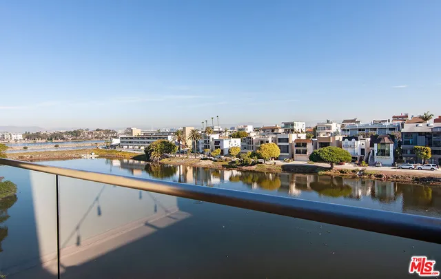 $5,000 | 6400 Pacific Avenue, Unit 312, Playa del Rey, CA 90293