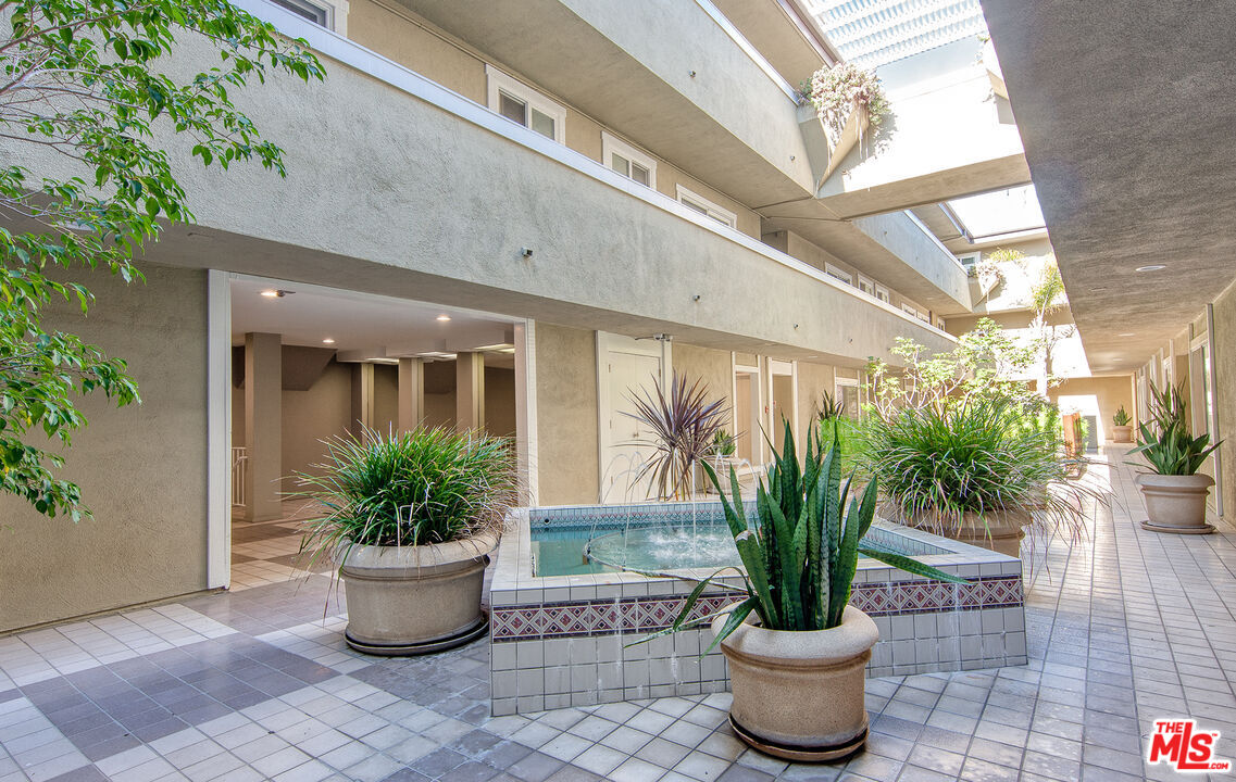 6400 Pacific Avenue, Unit 312 Playa del Rey, CA 90293 - Photo 6 of 18