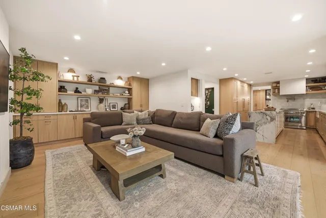 $2,249,000 | 5306 Cangas Drive, Calabasas, CA 91301