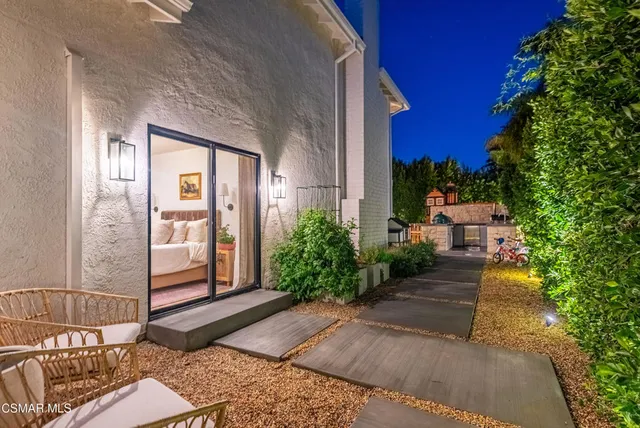 $2,249,000 | 5306 Cangas Drive, Calabasas, CA 91301