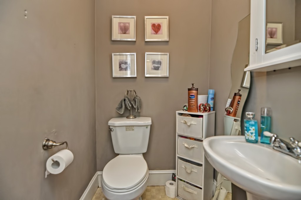 28 Arlington Road Dedham, MA 02026 - Photo 10 of 16 Gallery Image 10
