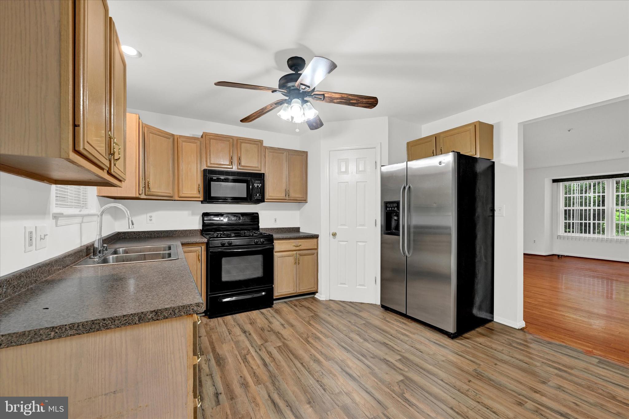 6712 Shakerwood Road Rosedale, MD 21237 - Photo 11 of 27 Spacious Cabinets