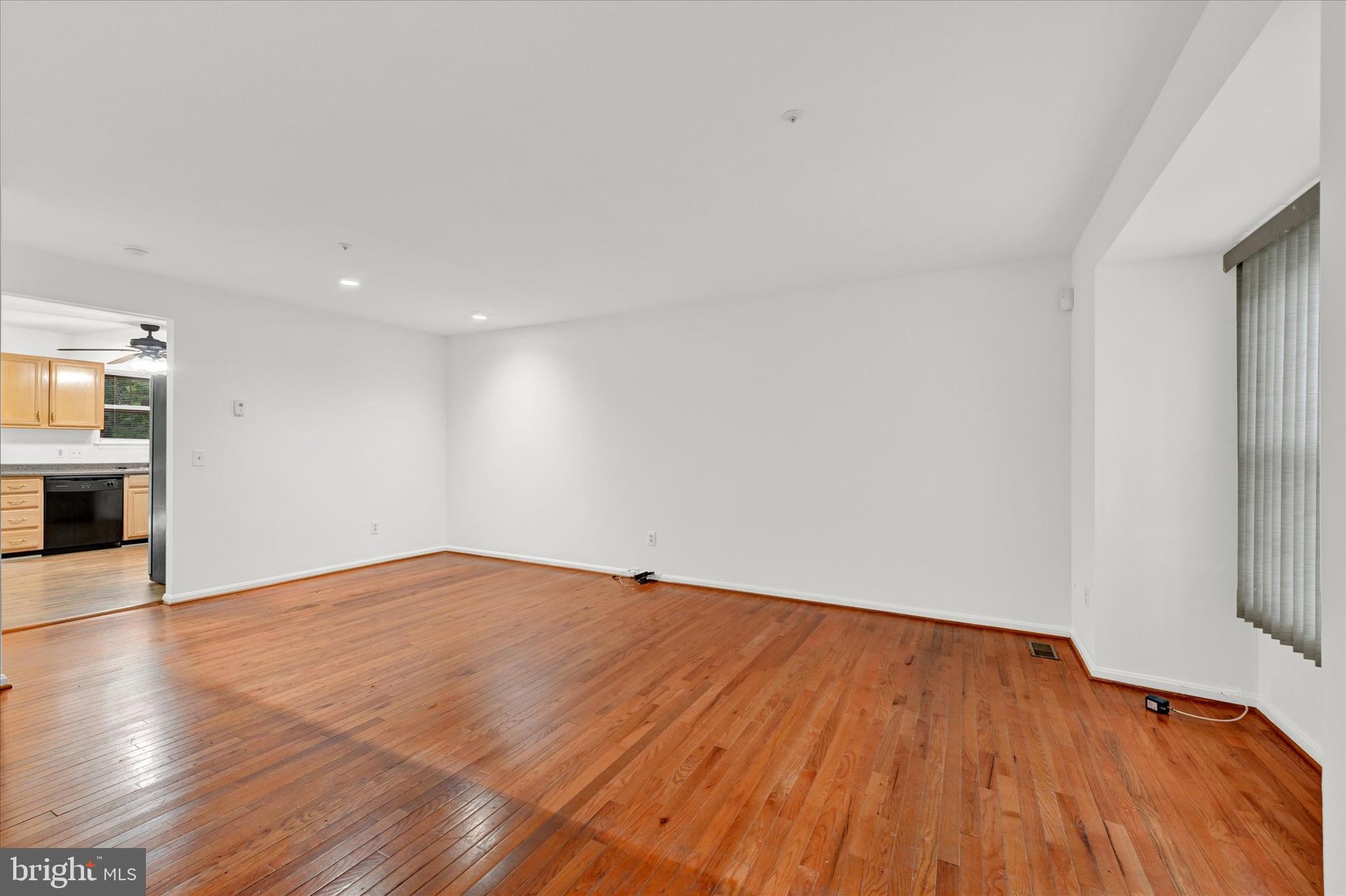 6712 Shakerwood Road Rosedale, MD 21237 - Photo 4 of 27 Dining Area