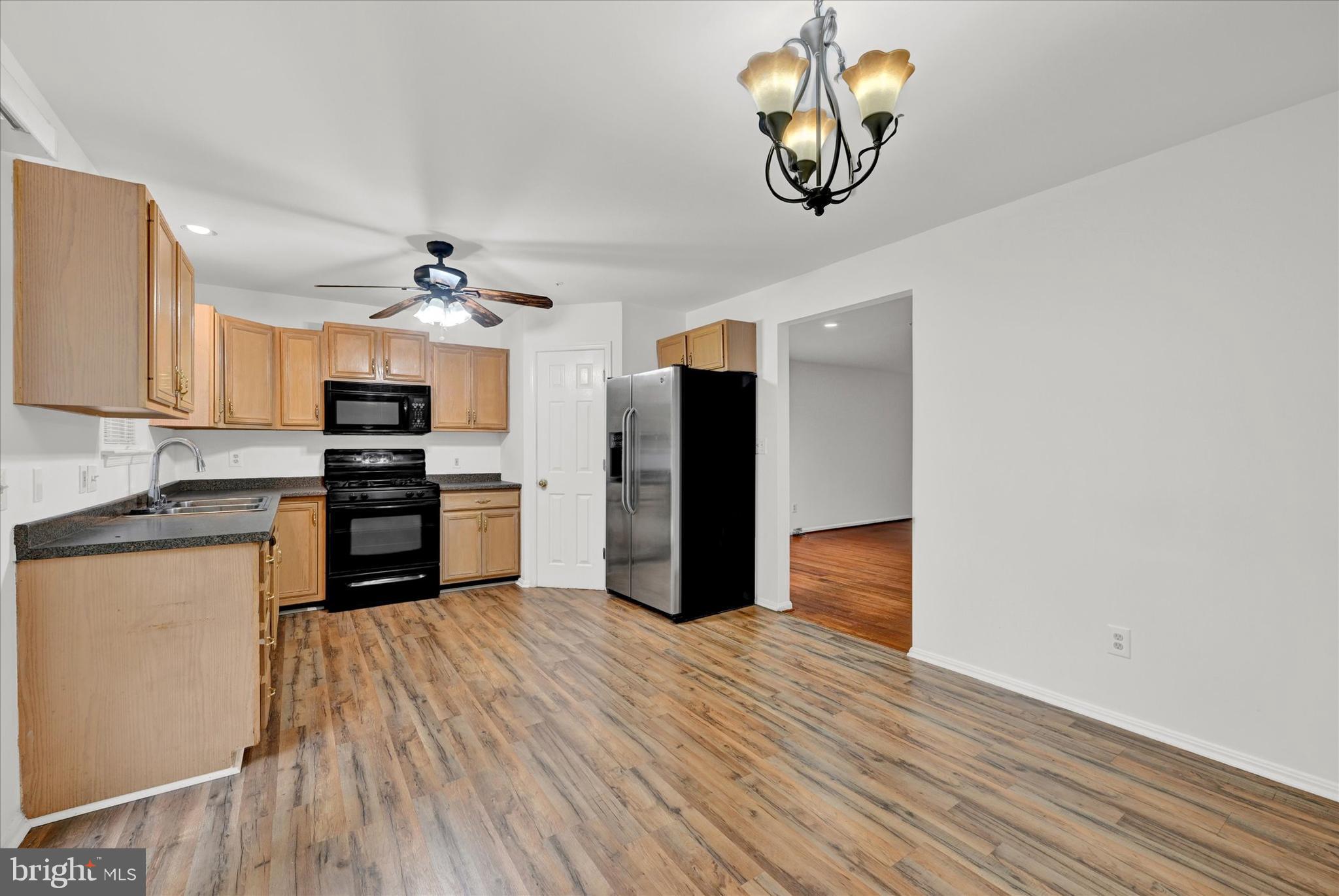 6712 Shakerwood Road Rosedale, MD 21237 - Photo 5 of 27 Gourmet Kitchen